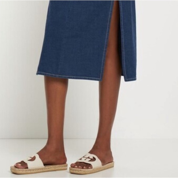 SOLD - GUCCI NWT NIB women’s 40 interlocking G cut out slide sandals white flat - Picture 6 of 6